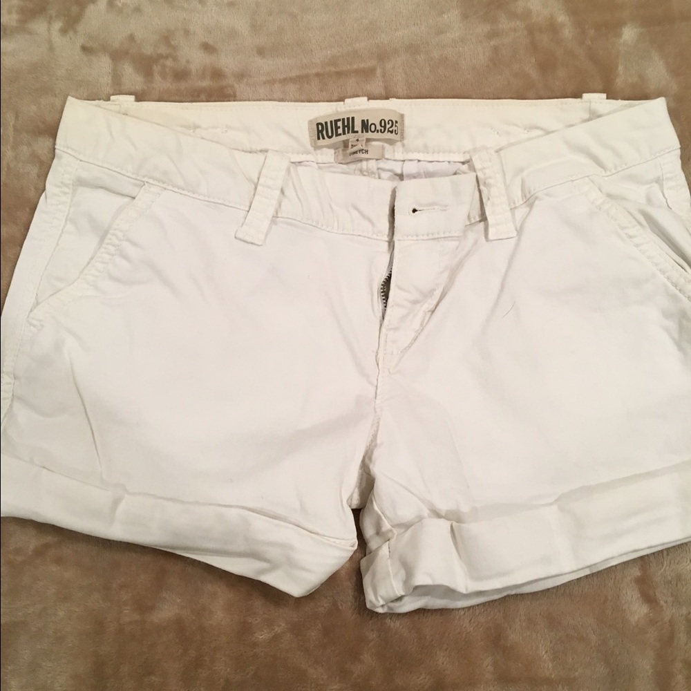 Ruehl white shorts size 4